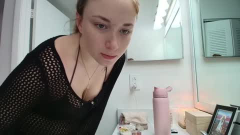 suerrab3304 online show from January 17, 5:11 pm