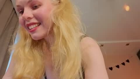 Sasha online show from April 15, 7:01 am