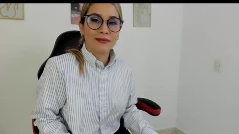 Snapshot of sugar_milff chatting on February 13, 2:31 pm sugar_milff online show from February 13, 2:31 pm