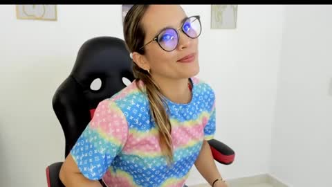 Snapshot of sugar_milff chatting on January 25, 5:40 pm sugar_milff online show from January 25, 5:40 pm