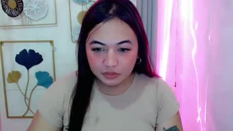 belle online show from April 4, 2:13 pm