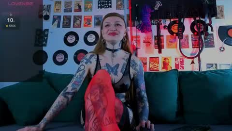 sugarsoot online show from May 11, 5:58 am