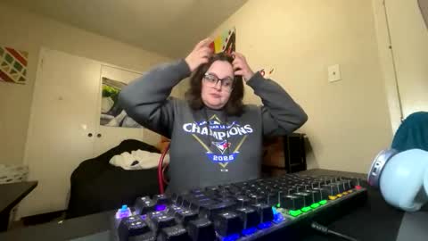 SugarStock online show from March 14, 2:04 am