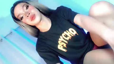 LoveSugar online show from March 7, 6:22 pm