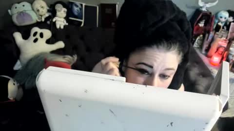 Sugary online show from December 17, 5:47 am