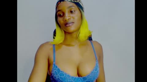 Snapshot of sugax_cuntwetxx chatting on October 5, 9:00 pm Ivy online show from October 5, 9:00 pm