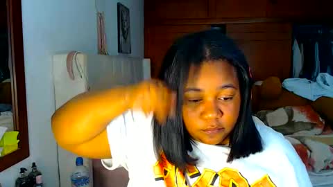 Snapshot of suggarbaby1 chatting on September 17, 4:27 am Cami Back in 2 hours online show from September 17, 4:27 am