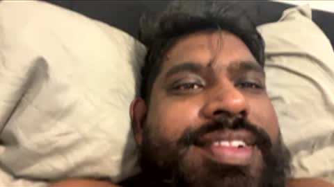 Let me be your knight that saves you online show from November 28, 6:04 pm