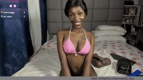 suhaila_suu online show from October 7, 10:39 pm