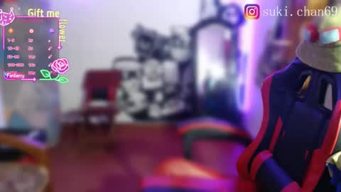 Sukylee online show from September 9, 8:31 pm