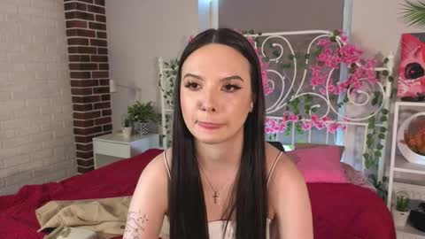 Lina 3 online show from April 18, 9:33 am