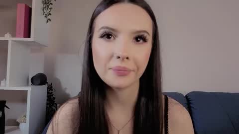 Lina 3 online show from March 28, 9:32 am