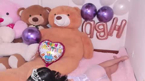 suly online show from October 26, 12:00 am