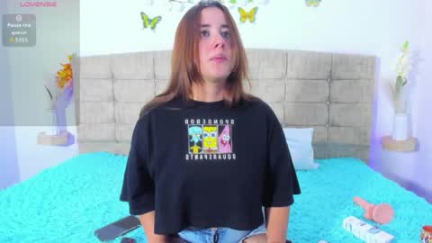 summer_girls01 online show from March 17, 11:54 pm