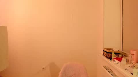 Snapshot of summer_preston chatting on February 7, 11:45 pm Summer Preston online show from February 7, 11:45 pm