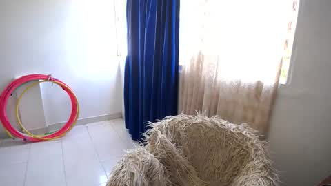 moon1 online show from April 11, 2:54 pm