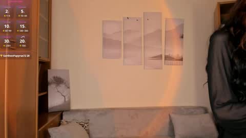 Luna online show from April 6, 9:16 pm