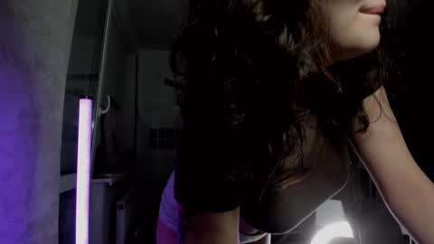 Amy online show from March 12, 7:04 pm