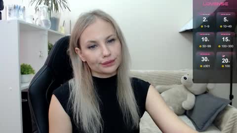 Naomi online show from October 22, 5:21 am