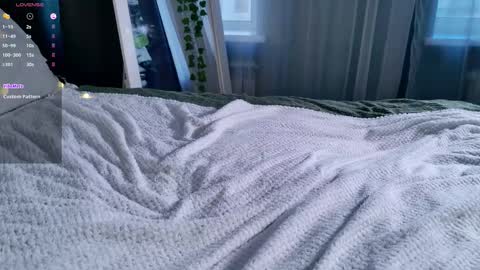 Snapshot of sunnyrisha chatting on September 30, 6:02 am Risha online show from September 30, 6:02 am