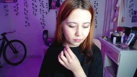 Snapshot of sunset_pienk chatting on September 27, 6:33 am Sunset online show from September 27, 6:33 am