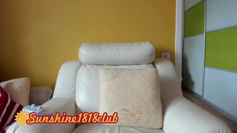 Snapshot of sunshine1818club chatting on October 4, 7:50 am Angela Sunshine1818club online show from October 4, 7:50 am