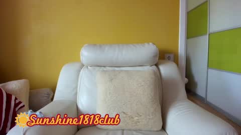Snapshot of sunshine1818club chatting on October 3, 7:49 am Angela Sunshine1818club online show from October 3, 7:49 am