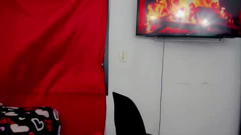 Andrea Rodriguez online show from March 4, 7:01 pm