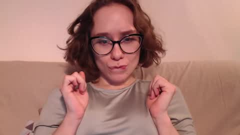 Hella online show from April 16, 8:09 pm