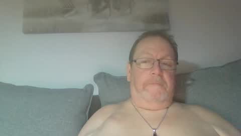 Sunspotbaby online show from November 2, 12:21 am