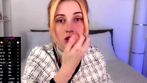 Snapshot of super_peach_stream chatting on March 12, 11:09 am ANNApvt open full info in bio online show from March 12, 11:09 am