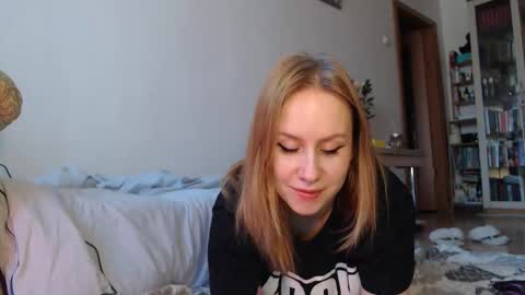 Annie online show from April 14, 6:49 am