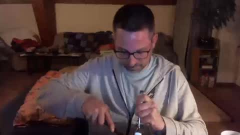 supersquirrel81 online show from March 11, 11:19 pm