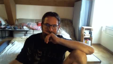 Snapshot of supersquirrel81 chatting on October 3, 3:42 pm supersquirrel81 online show from October 3, 3:42 pm