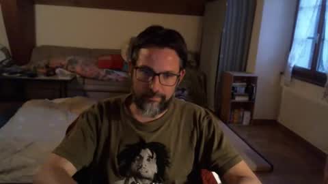 Snapshot of supersquirrel81 chatting on September 10, 5:58 pm supersquirrel81 online show from September 10, 5:58 pm