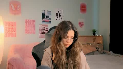 Sara online show from March 30, 1:44 pm