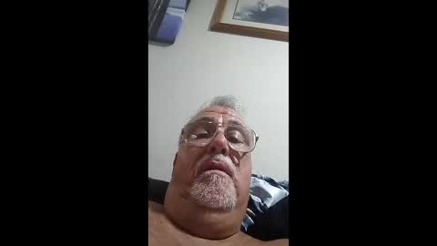 surfdude777888 online show from May 31, 4:33 am
