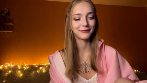 Snapshot of susyschuerholz chatting on October 10, 4:24 pm Jessica online show from October 10, 4:24 pm