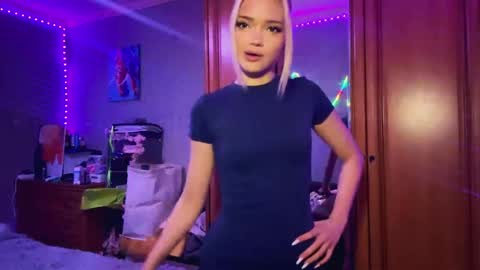Stacy online show from May 10, 10:49 pm