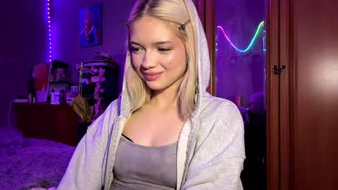 Stacy online show from May 15, 11:23 pm