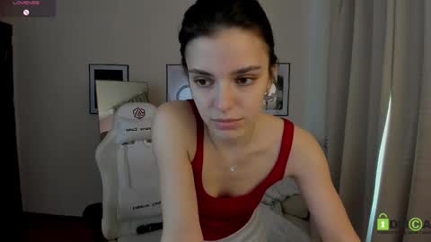 Suzy  next stream  Thursday Friday Saturday online show from February 4, 8:35 am