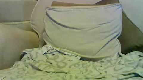 Snapshot of sven_eber chatting on October 20, 5:29 pm Peter online show from October 20, 5:29 pm