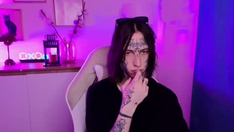 Eric online show from April 22, 4:03 pm