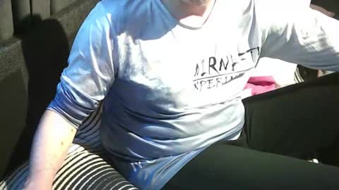 Snapshot of swartarn chatting on September 27, 11:41 am ArnSwart online show from September 27, 11:41 am