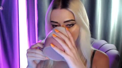 sweeet angelll online show from June 19, 11:22 pm