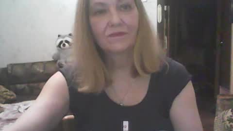 sweet4blonde609 online show from June 13, 4:17 pm