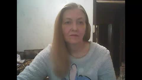 sweet4blonde609 online show from February 28, 2:32 pm