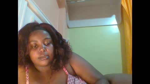 sweet52537 online show from November 5, 6:10 pm