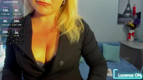 Margaret  online show from May 21, 1:06 pm