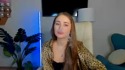 Snapshot of sweet__amily chatting on October 9, 12:54 pm Sweet Amily online show from October 9, 12:54 pm